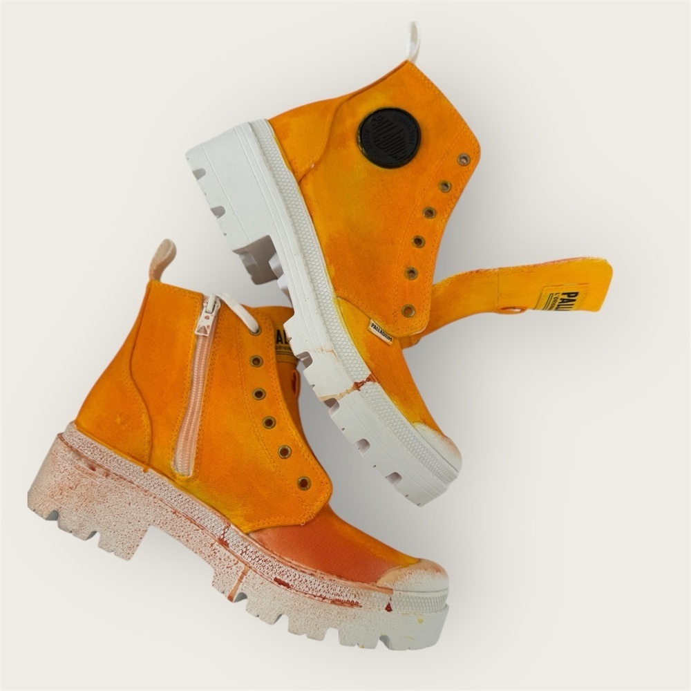 NWOT PAllADIUM Pampa High canvas  High-tops In Orange paint splatter rare 8